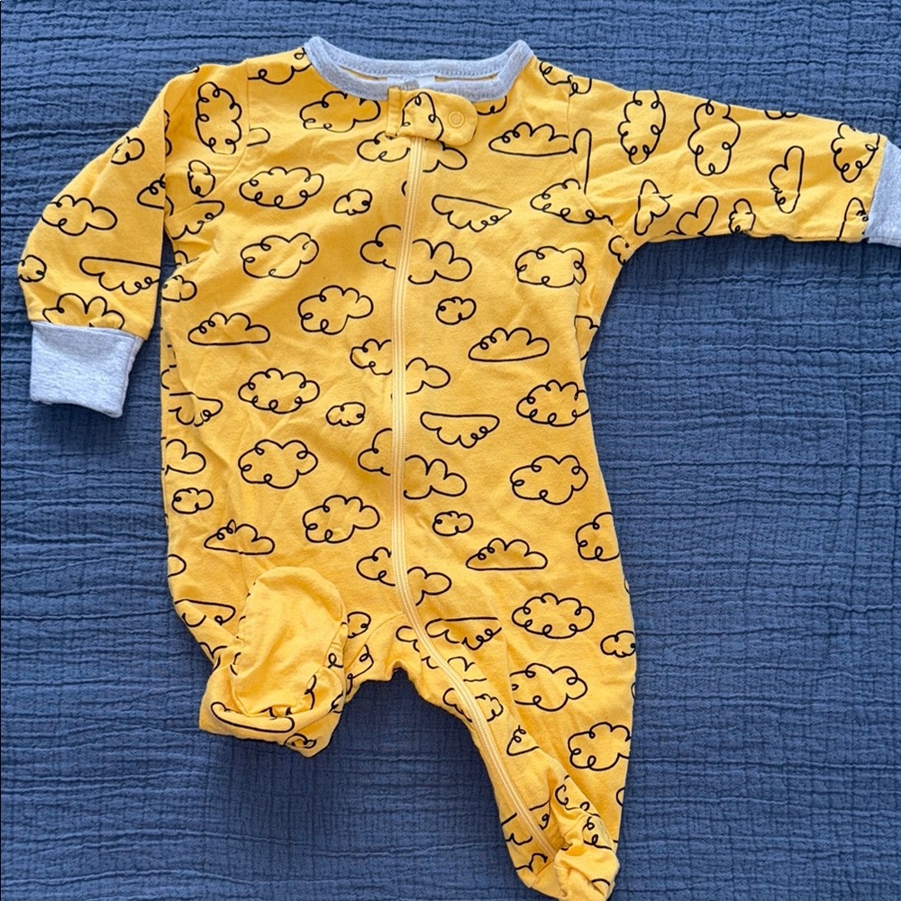 3 Newborn One Piece Sets NWOT - Picture 4 of 4